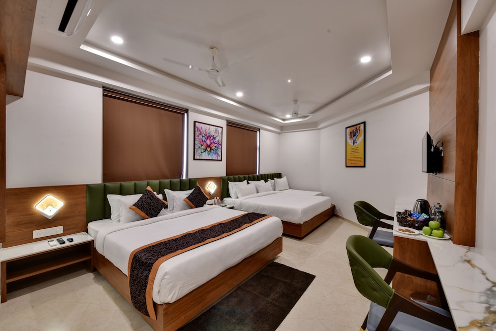 Family Room, 1 Bedroom