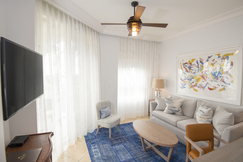 Suite, 1 Bedroom (Island View) - Photo 4