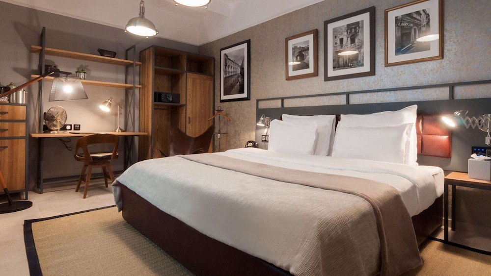 Comfort Double or Twin Room