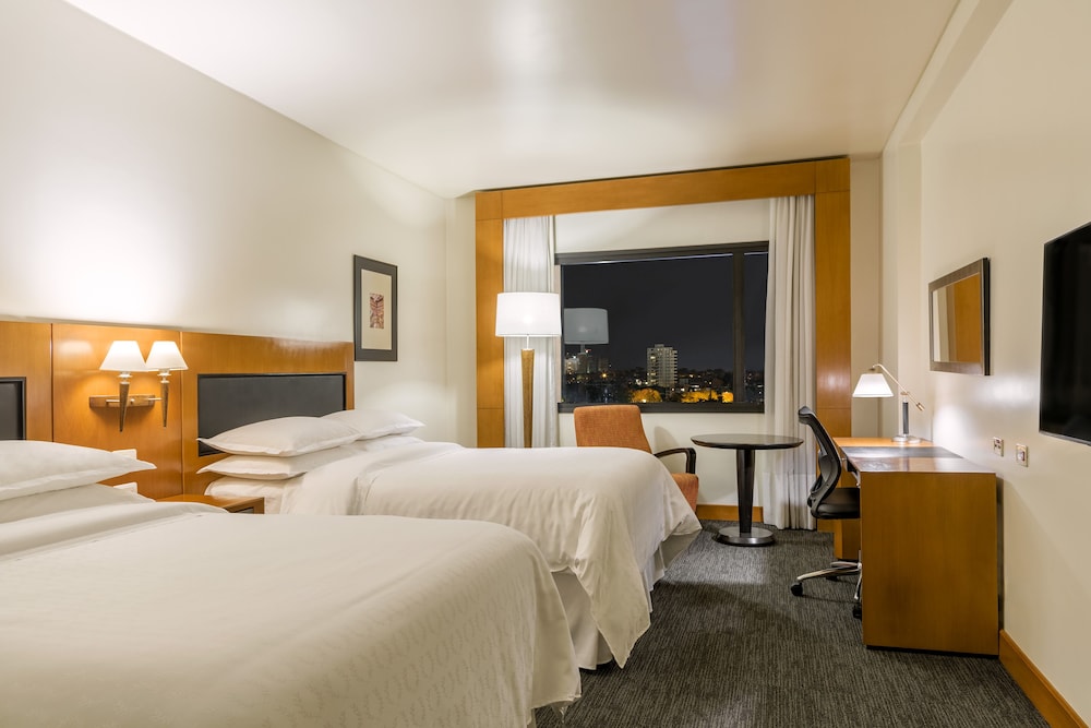 Classic Room, 2 Double Beds, City View - Photo 1