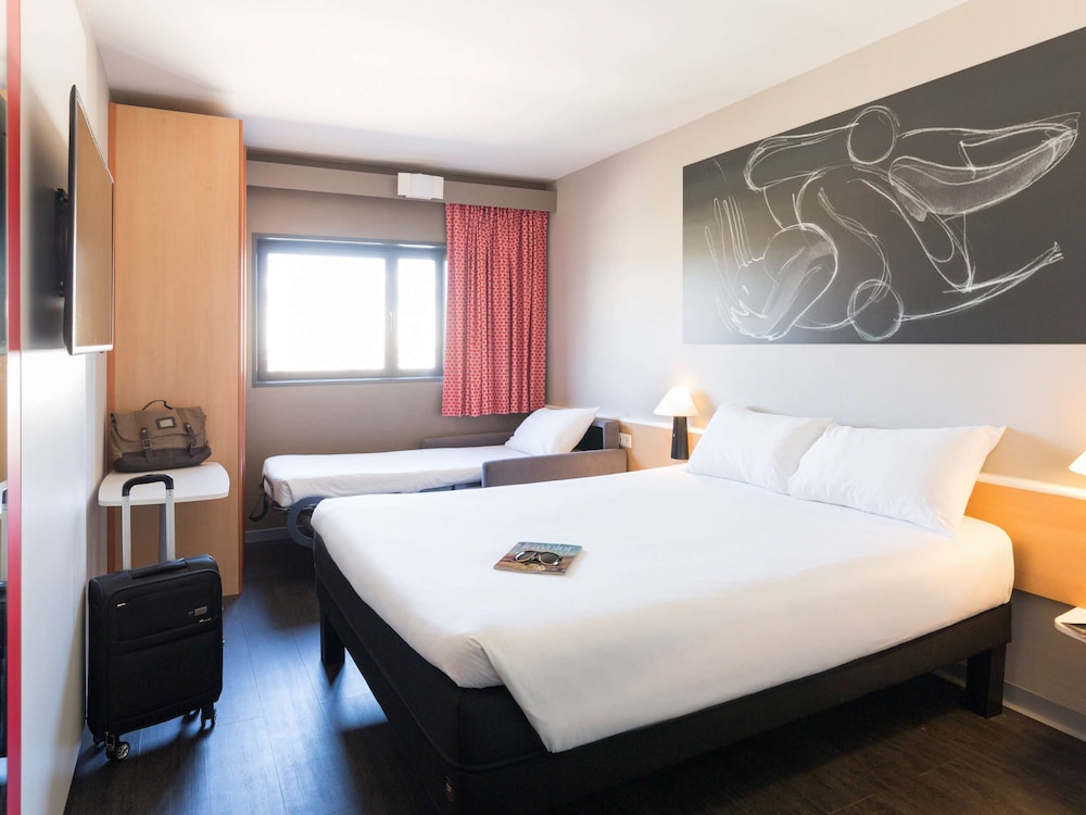 Family Room, Multiple Beds (1 Double Bed and Extra Bed) - Photo 6