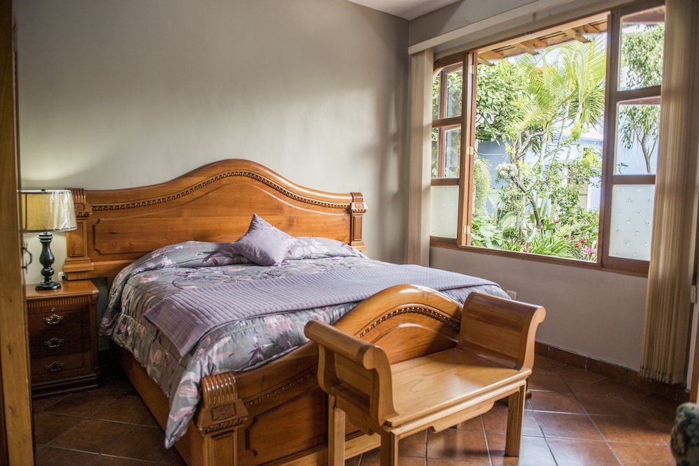 Comfort Double Room, 1 King Bed photo 3