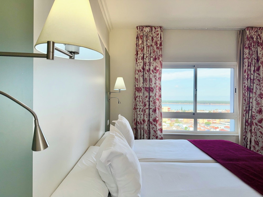 Standard Double Room, Ocean View - Photo 1