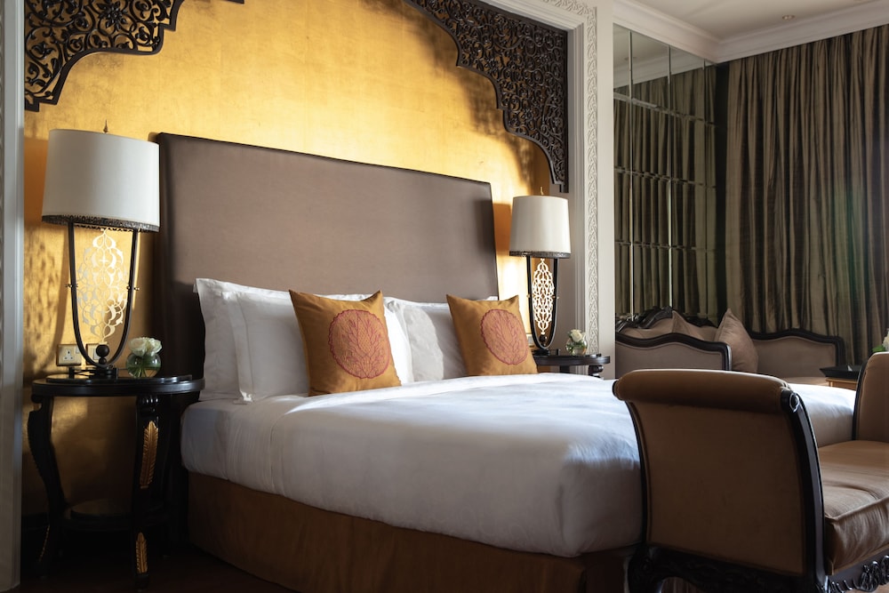 Club King Room, sea view, balcony, Club Lounge access/benefits, afternoon tea, luxury spa facilities