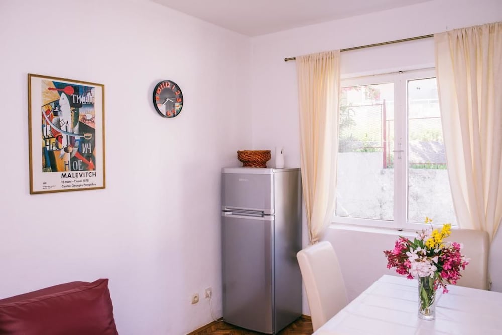 Apartment, 2 Bedrooms, Sea View photo 2
