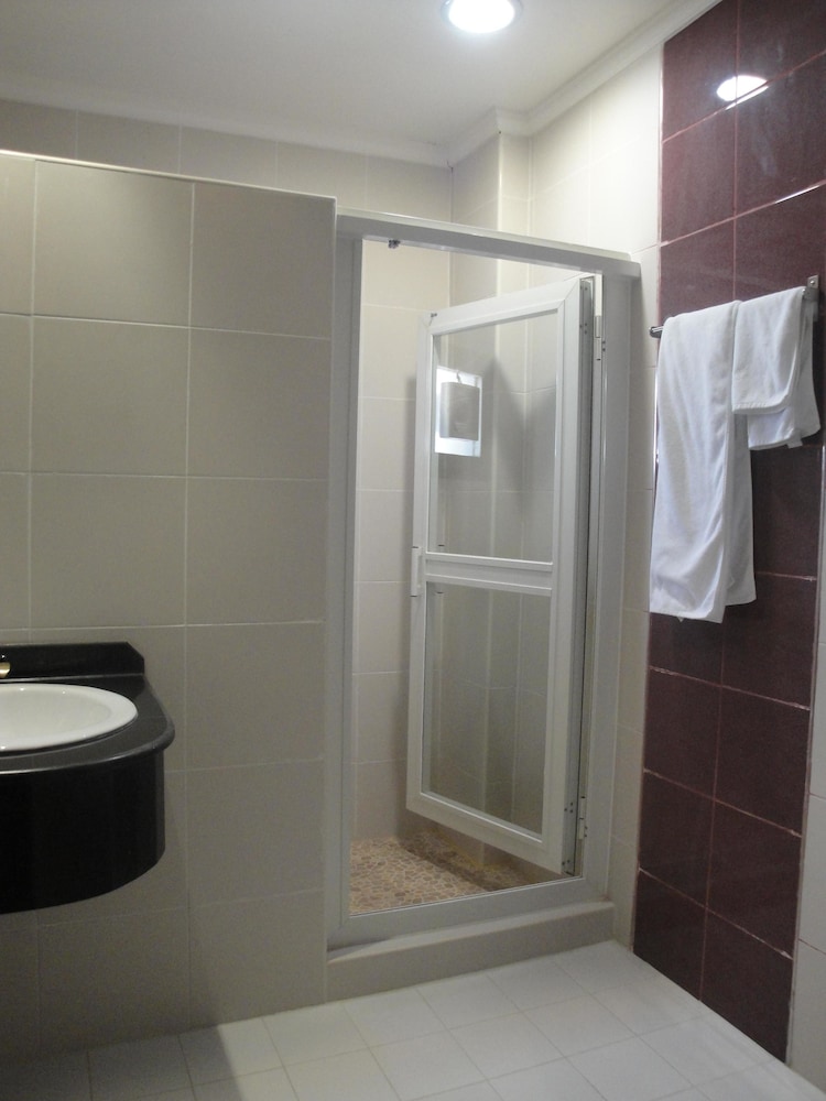 Deluxe Townhome photo 2