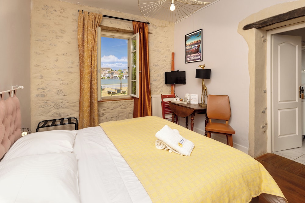 Room 2 : Safran, The Castelnaudary Grand Bassin View photo 1