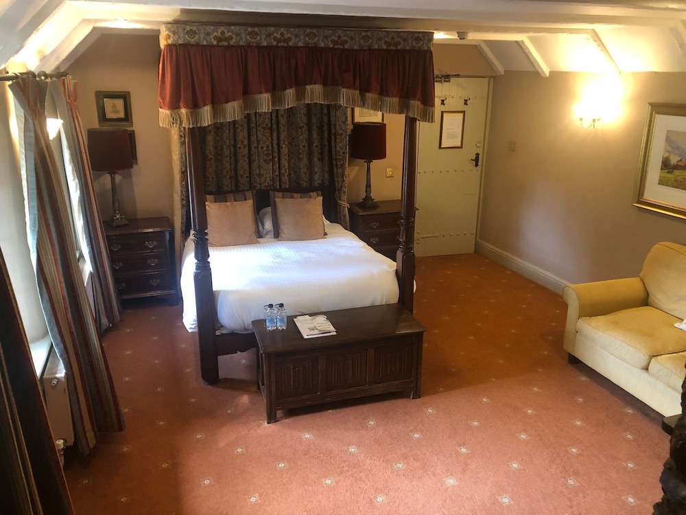 Suite (Mallow)