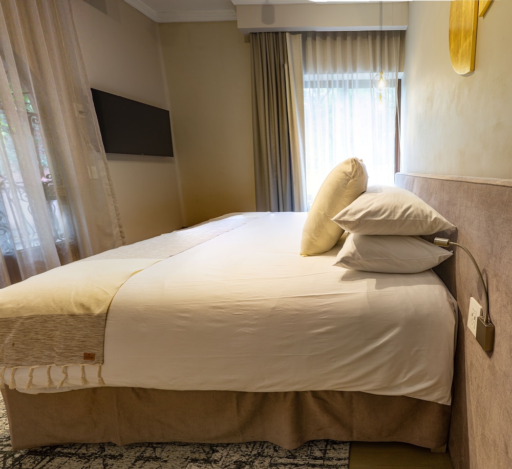 Standard Room photo 2