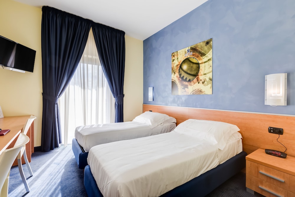 Superior Room, 2 Twin Beds - Photo 3