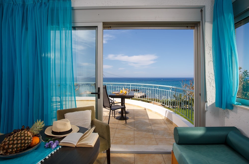 Family Villa, 1 Bedroom, Sea View (For 5)