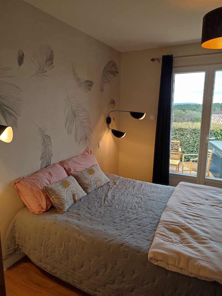 Comfort Room, City View photo 1