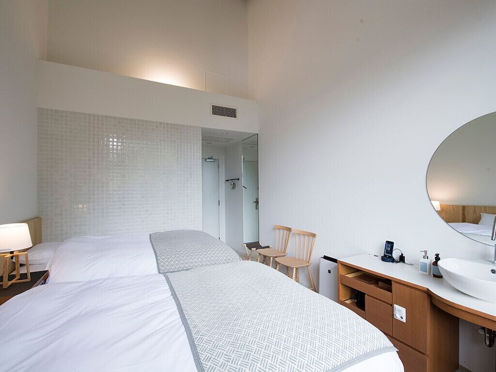 Standard Twin Room photo 2