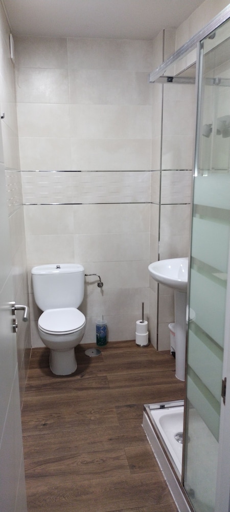 Double (1 bed) with private bathroom - Photo 7
