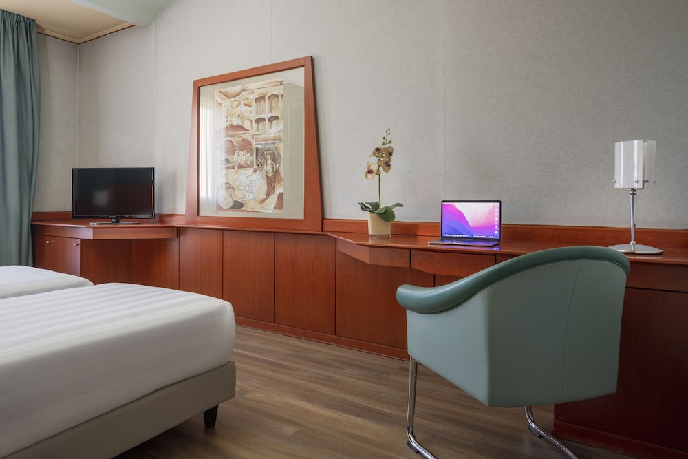 Double Room - Photo 2