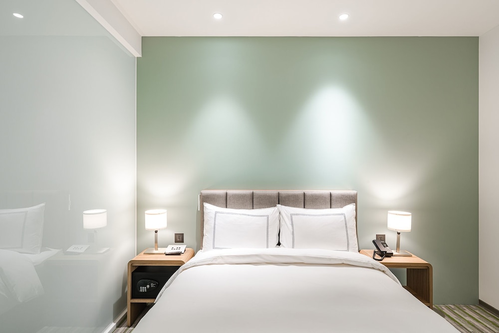 Standard Double Room, No Windows - Photo 1