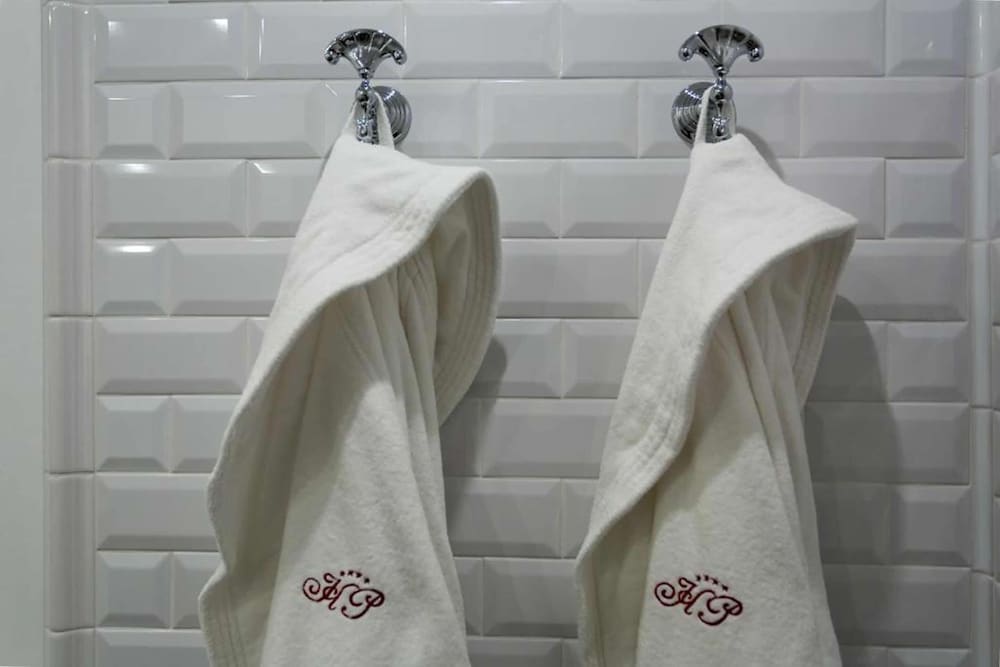 Double Room, Balcony, Partial Sea View (Prestige) - Photo 4
