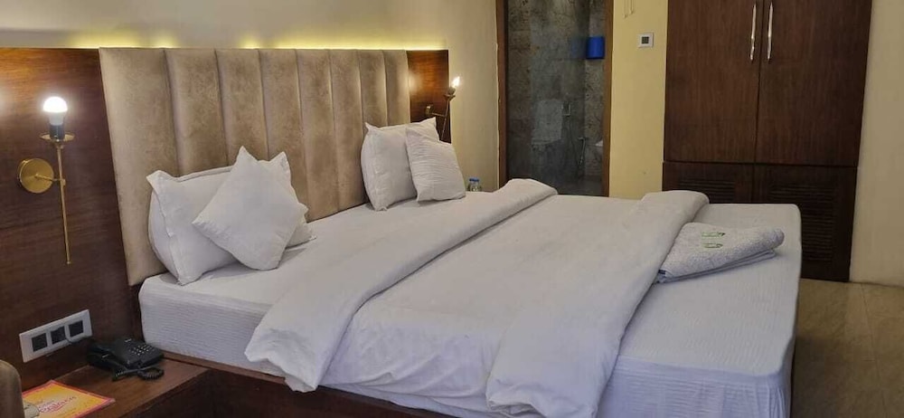 Deluxe Single Room