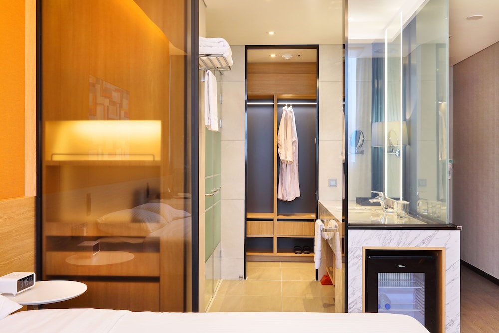 Deluxe Double Room photo 3