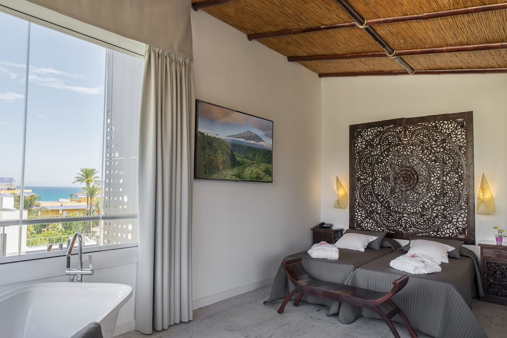Junior Studio Suite, Sea View - Photo 2