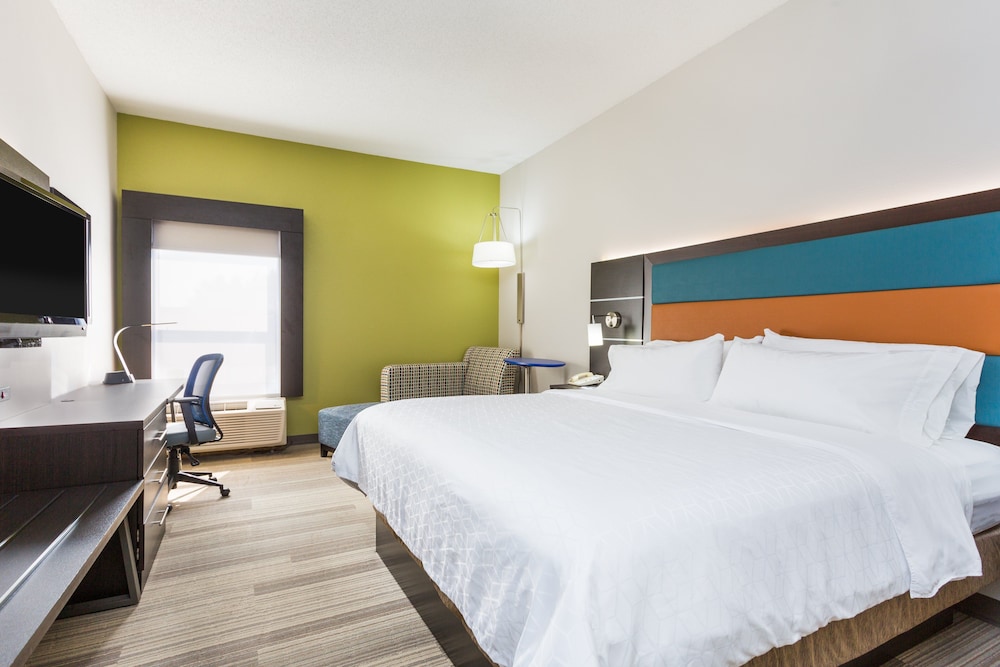 Room, 1 King Bed, Non Smoking - Photo 1