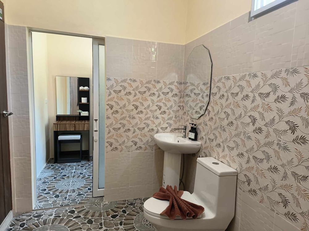Deluxe Twin Room, 2 Twin Beds, Non Smoking, Sea View - Photo 3