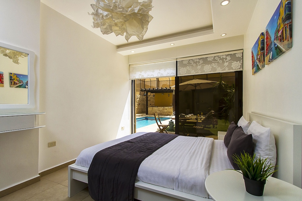 Design Villa photo 2