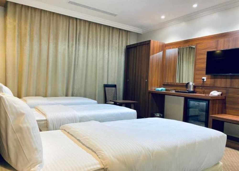 Deluxe Triple Room photo 1