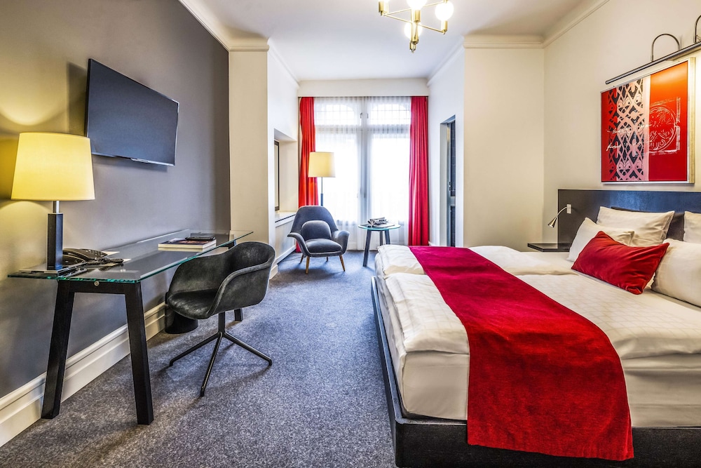 Superior Double Room, 1 King Bed (Plus) - Photo 1