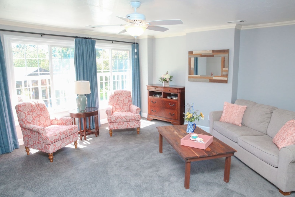 Luxury Suite, 1 King Bed - Photo 4
