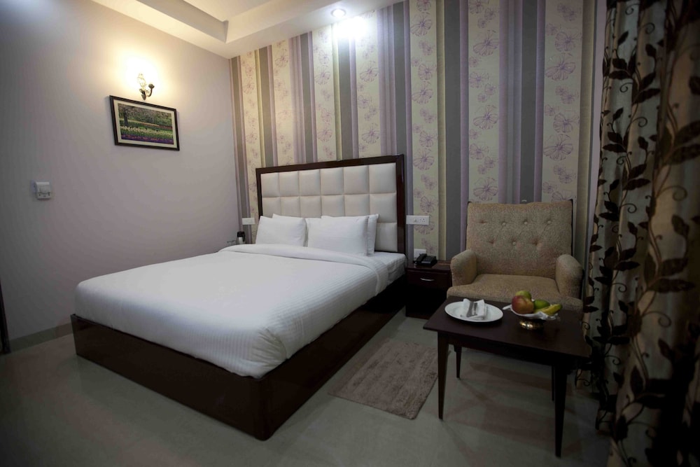 Deluxe Double Room - Photo 1