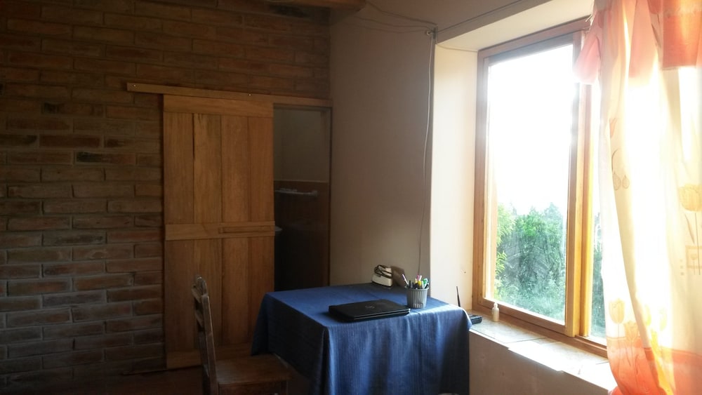 Basic Room, 2 Double Beds, Mountain View photo 3