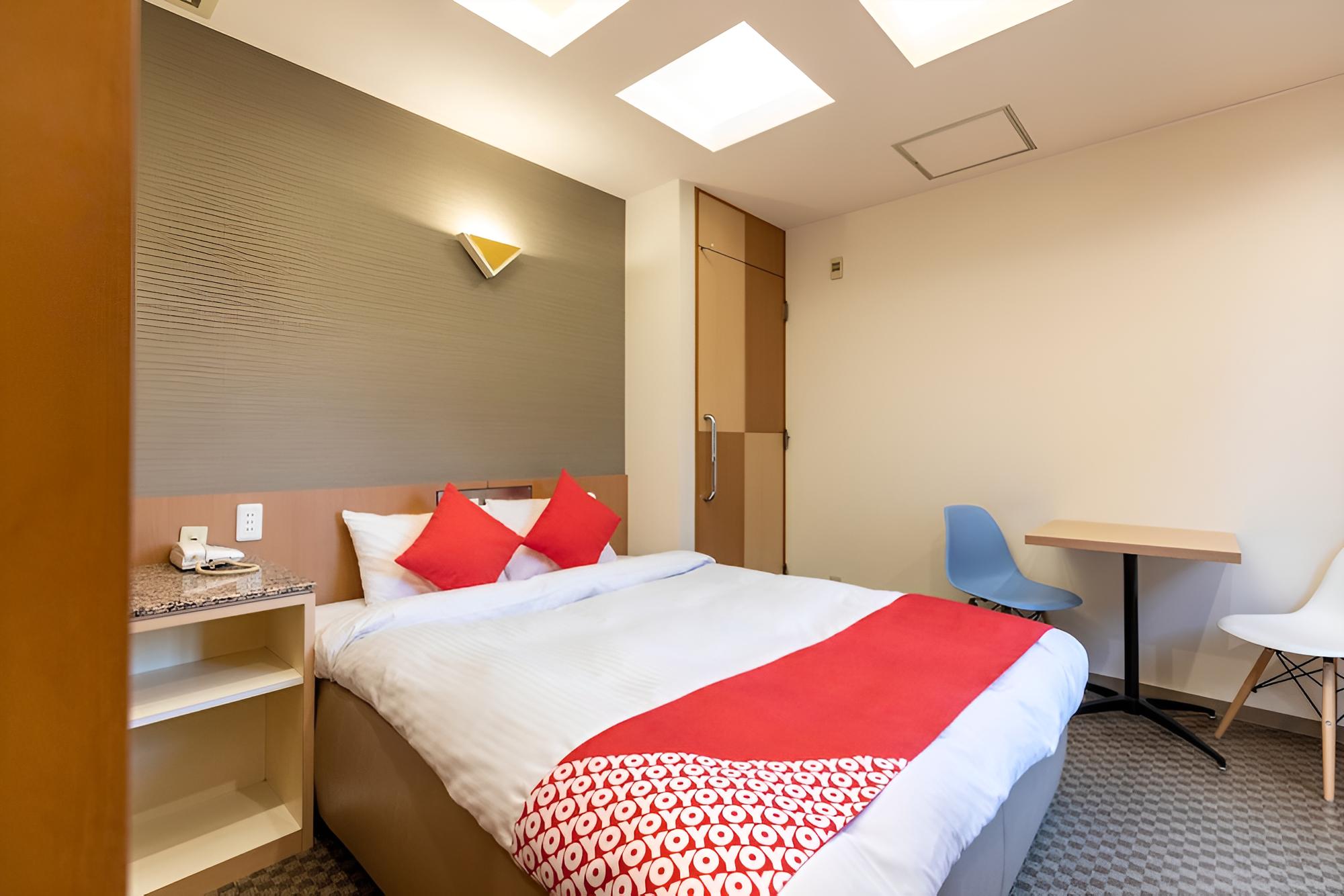Double Room, Non Smoking - Photo 2