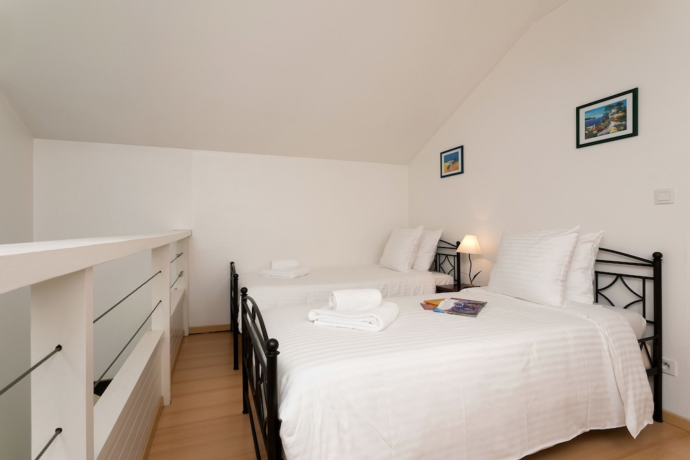 Villa 6 pièces - 12 personnes
