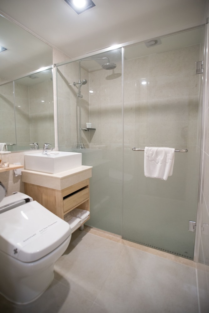 Business Double Room (Free Sauna&Fitness Available) - Photo 3