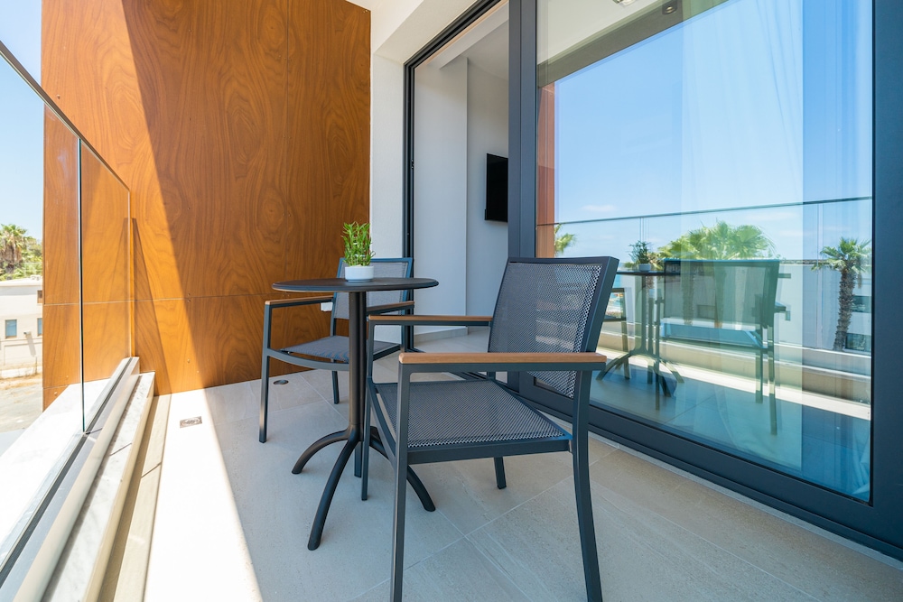 Studio With Sea View photo 2