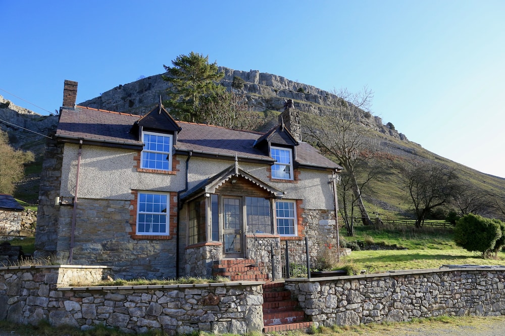 Luxury Cottage photo 1