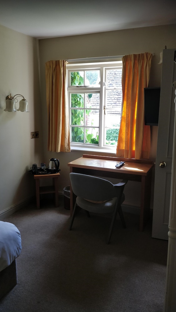 Economy Single Room - Photo 4