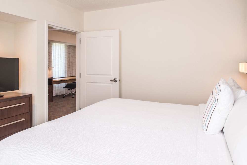 Suite, 1 Bedroom photo 3