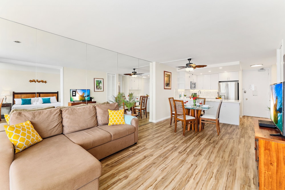 Ocean View 1BR at Ilikai Marina: Apartment, 1 Bedroom, Ocean View (Ilikai Marina (0124)) photo