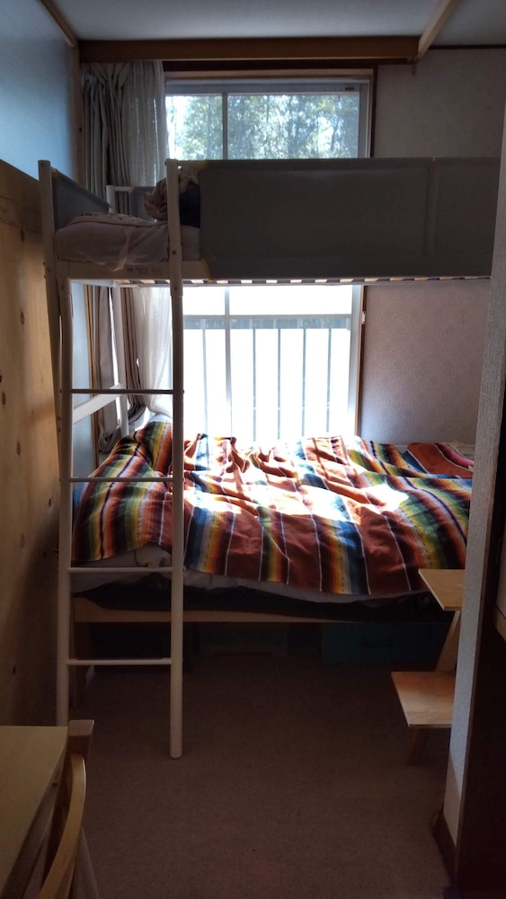 Economy Twin Room photo 1