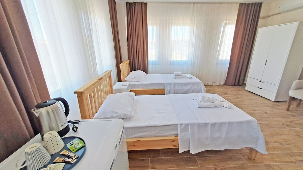 Standard Twin Room photo 3