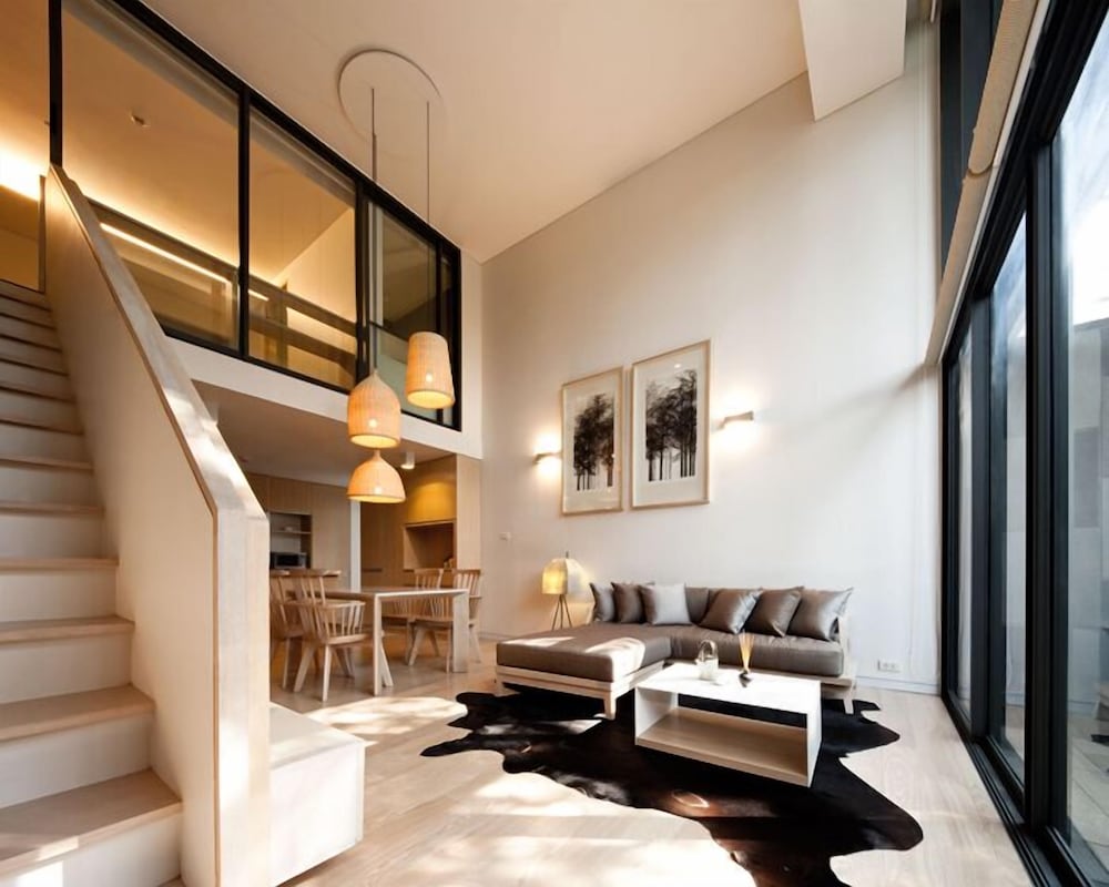 2 Bedroom Duplex Apartment photo 3