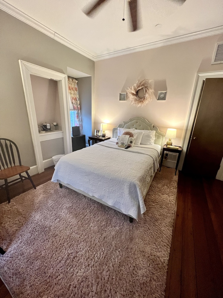 Standard Room photo 2