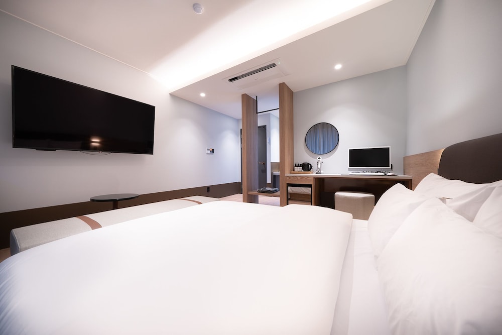 Deluxe Room (B) photo 2