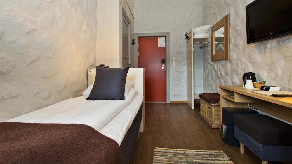 Basic Single Room photo 1