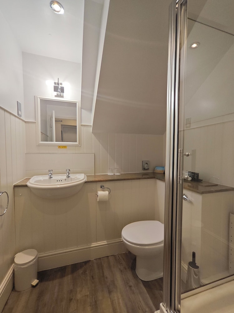 Economy Double Room - Photo 2