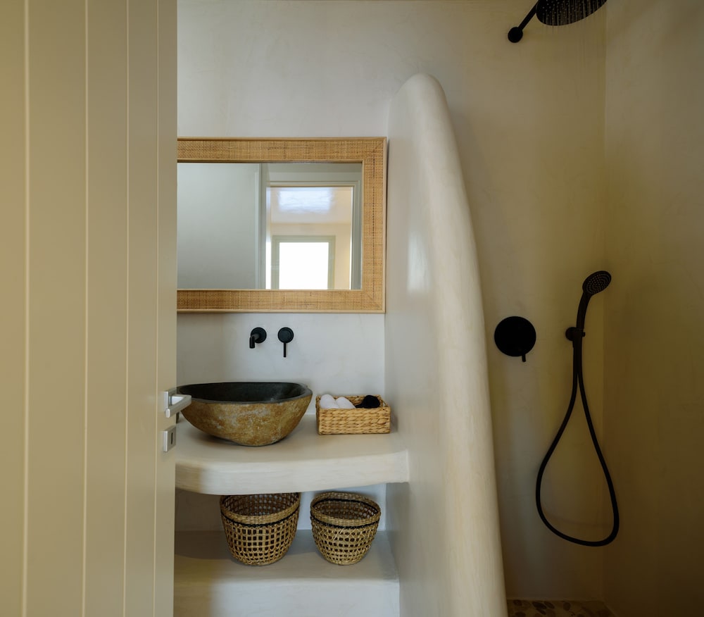 Standard Double Room - Photo 18