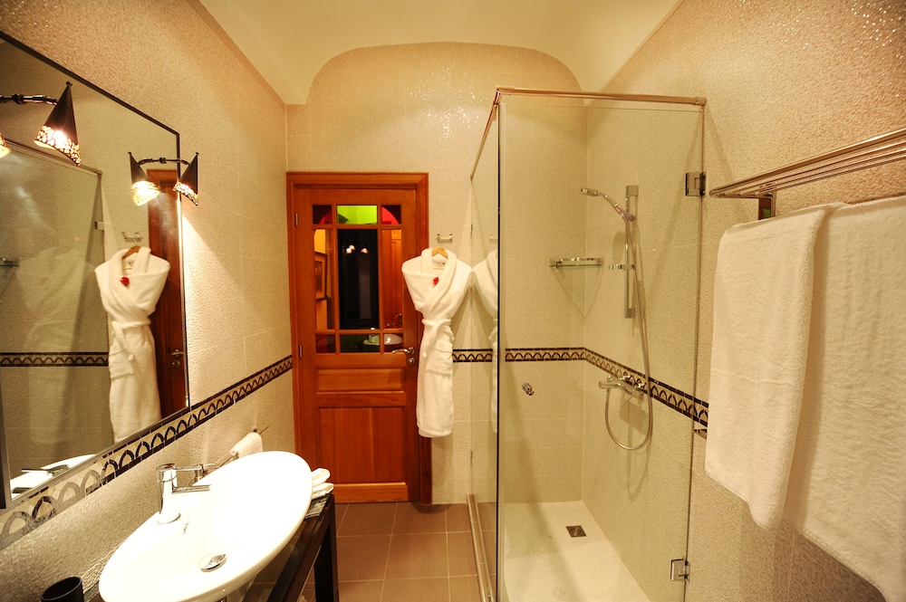 Deluxe Double Room, Pool View photo 3