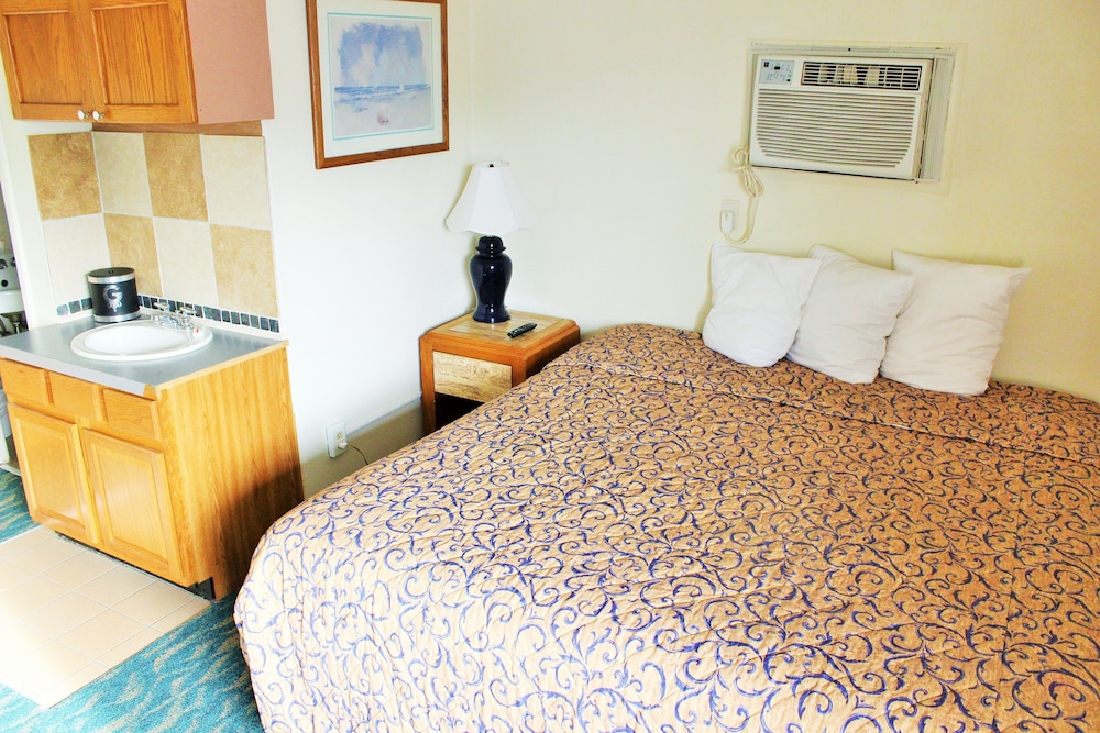 Standard Room, 1 King Bed